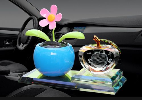 太阳能摇头苹果花汽车摆件小车内装饰品创意可爱车载香水车上用品